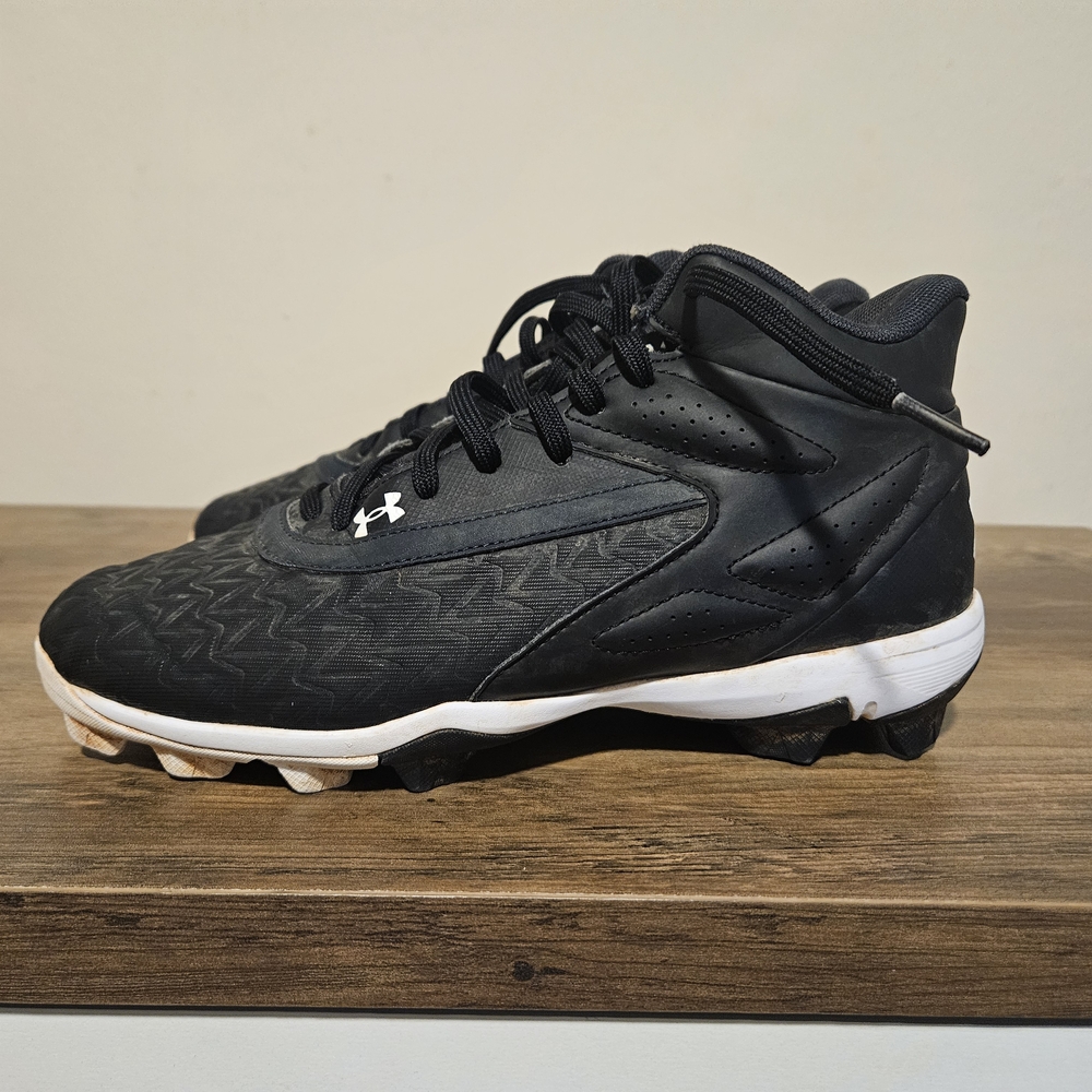 Under Armour Black Lead Off Baseball Cleats